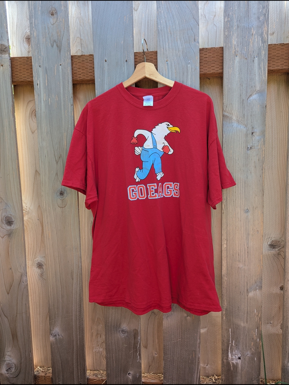Men's Red 'Go Eags' Graphic T-Shirt